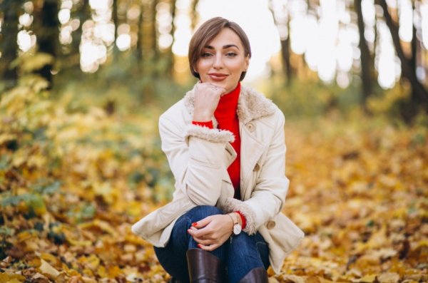  ژست عکس پاییزی دخترانه