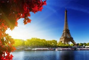  عکس برج ایفل در پاییز برای پروفایل