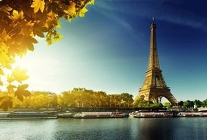  عکس برج ایفل در پاییز برای پروفایل