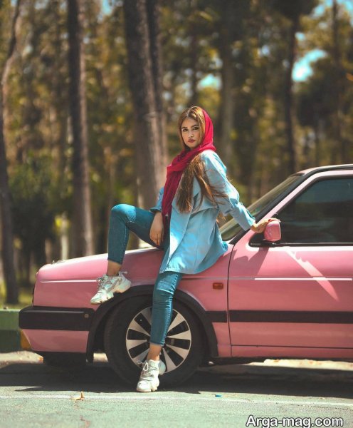  ژست عکس با ماشین پارس