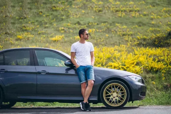 ژست عکس با ماشین پسرانه