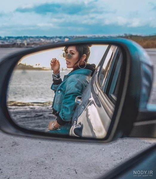 ژست عکس با ماشین شاسی بلند