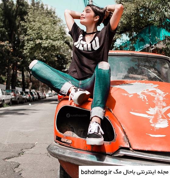 ژست عکاسی با ماشین ۲۰۶