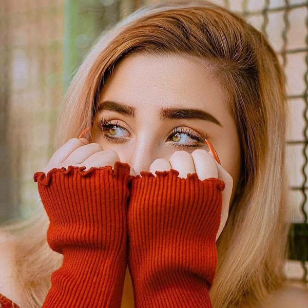 عکس دختر در طبیعت برای پروفایل