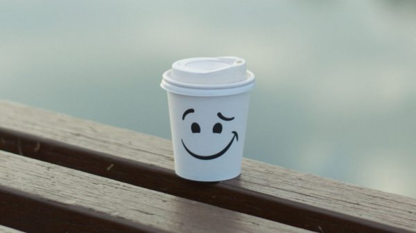 والپیپر سفید فانتزی