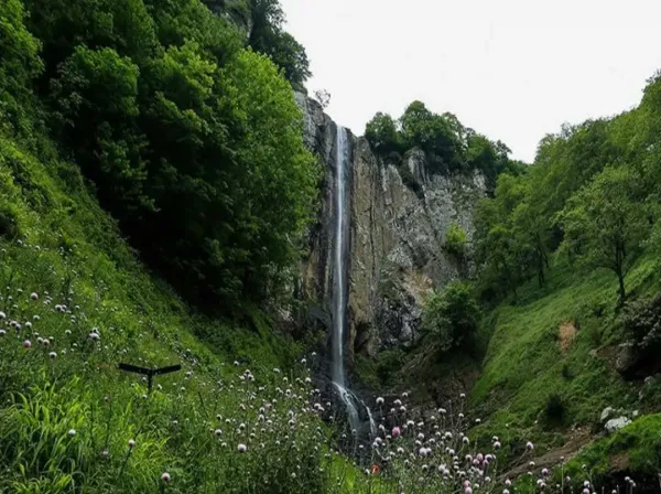  عکس آبشار بلند