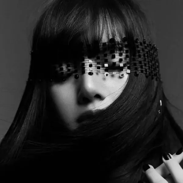  عکس لیسا برای پروفایل شاد