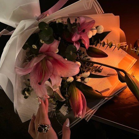  عکس گل لیلیوم پینترستی برای پروفایل