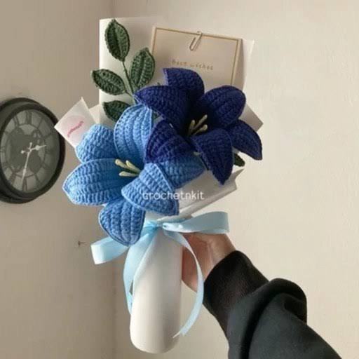  عکس گل لیلیوم آبی