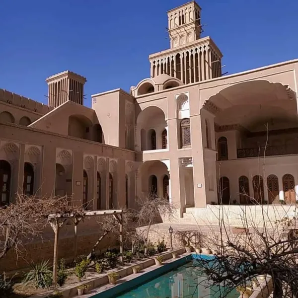  عکس خانه ویلایی قدیمی