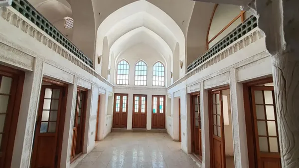  عکس خانه ویلایی قدیمی
