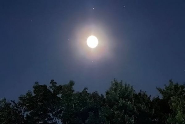  والپیپر شب و روز ایفون