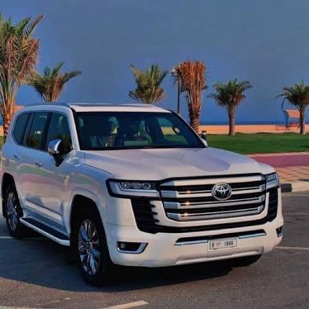  عکس تویوتا لندکروز برای تصویر زمینه