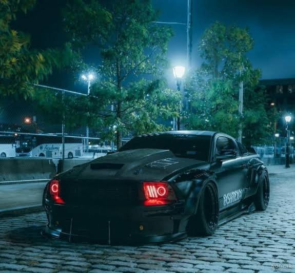  عکس ماشین فورد مشکی