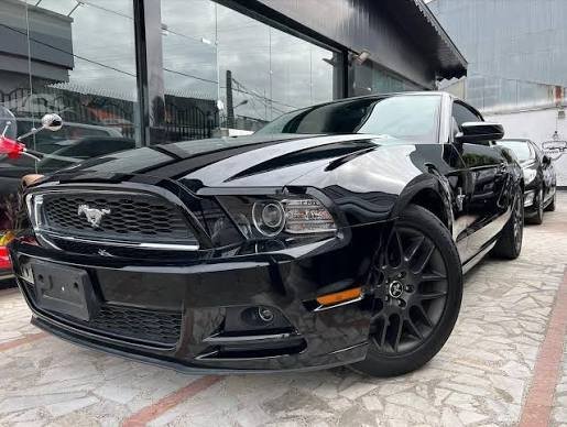  عکس ماشین فورد مشکی