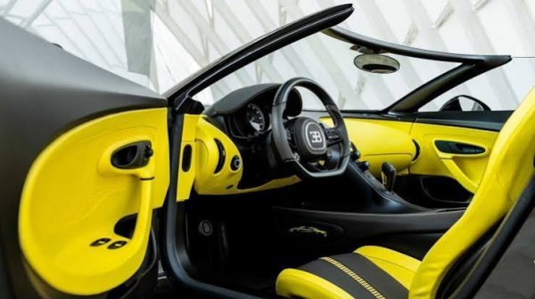  عکس داخل ماشین بوگاتی میسترال