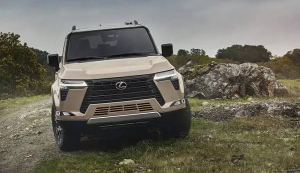  عکس لکسوس GX 550 با کیفیت 8K
