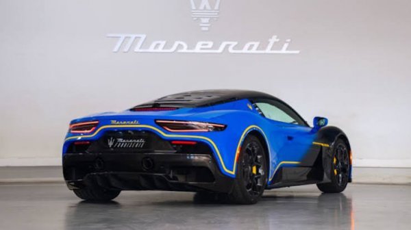 والپیپر مازراتی MC20 با کیفیت بالا