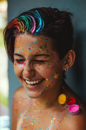  عکس پرتره زن برای پروفایل