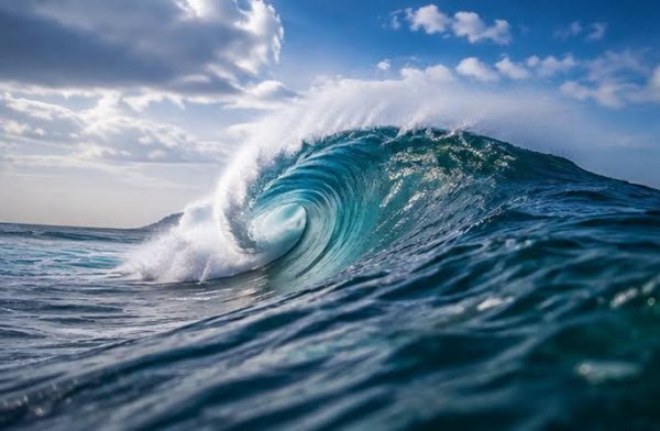  عکس موج خروشان دریا با کیفیت بالا
