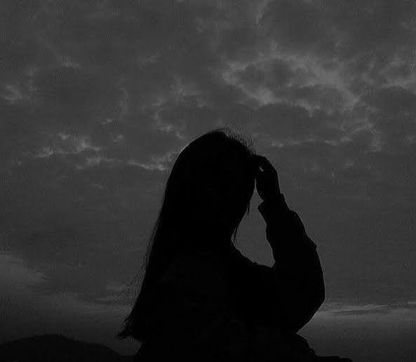  عکس دختر غمگین برای پروفایل