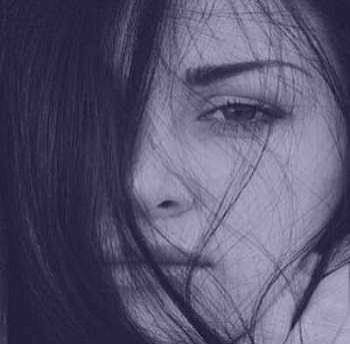 عکس دختر غمگین برای پروفایل