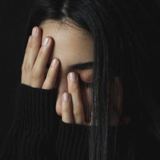 عکس دختر غمگین برای پروفایل