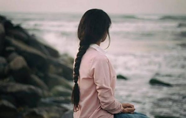  عکس دختر غمگین برای پروفایل