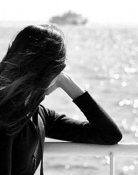  عکس سیاه و سفید زن برای پروفایل