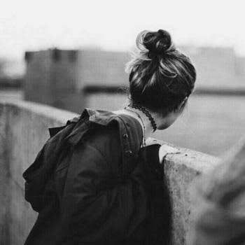  عکس سیاه و سفید زن برای پروفایل