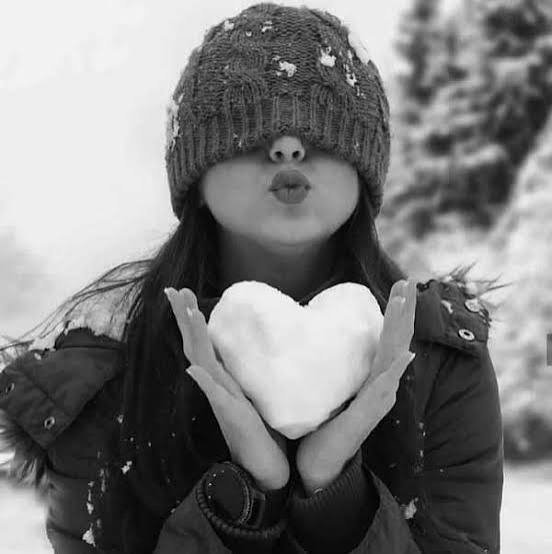  عکس سیاه و سفید زن برای پروفایل