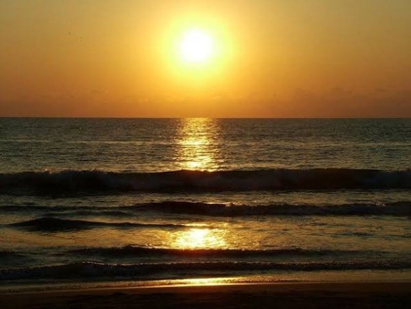  عکس ساحل در غروب آفتاب برای پروفایل