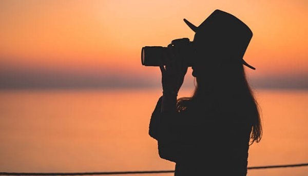  عکس عکاس در حال عکاسی برای پروفایل
