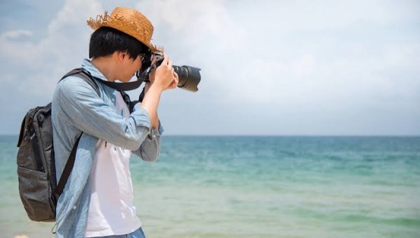  عکس عکاس در حال عکاسی برای پروفایل