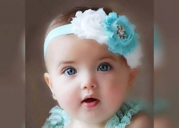 عکس دختر چشم سبز ابی