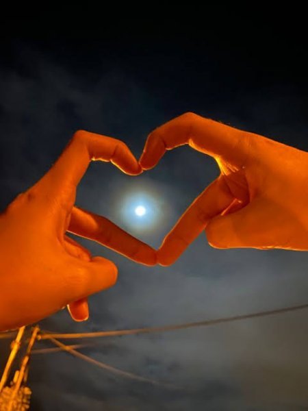  عکس قلب با دست دونفره