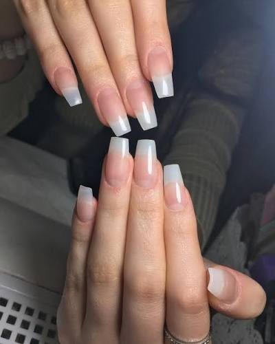  عکس دست دختر ساده بدون لاک
