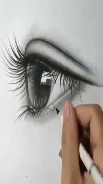  نقاشی چشم زیبا و آسان