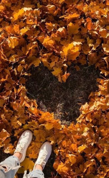  عکس دختر پاییزی برای پروفایل