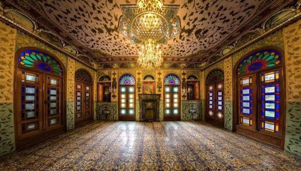  عکس کاخ گلستان اشرافی با وسایل گران قیمت
