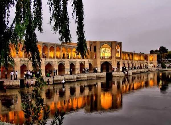  عکس پل خواجو و سی و سه پل