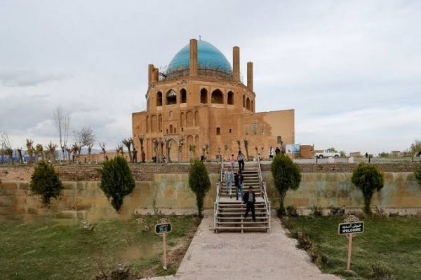  عکس گنبد سلطانیه زنجان