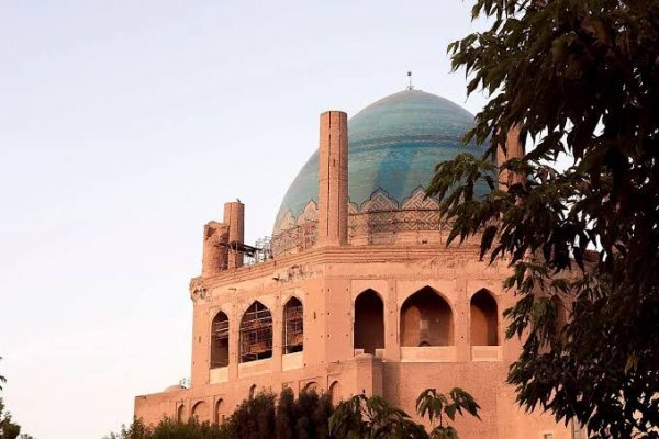  عکس گنبد سلطانیه زنجان