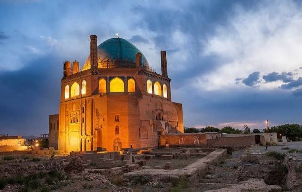  عکس گنبد سلطانیه زنجان