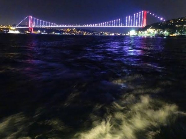 عکس پل بسفر استانبول در شب
