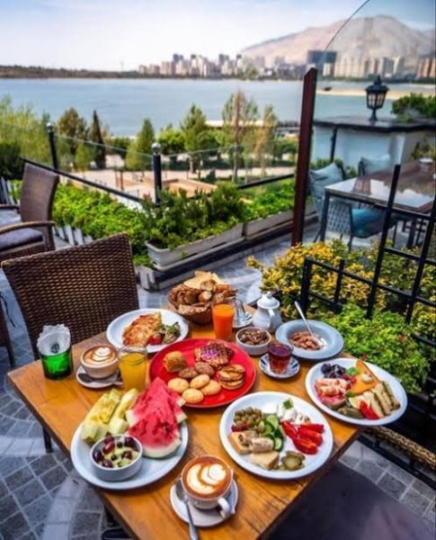  عکس کافه های مدرن تهران