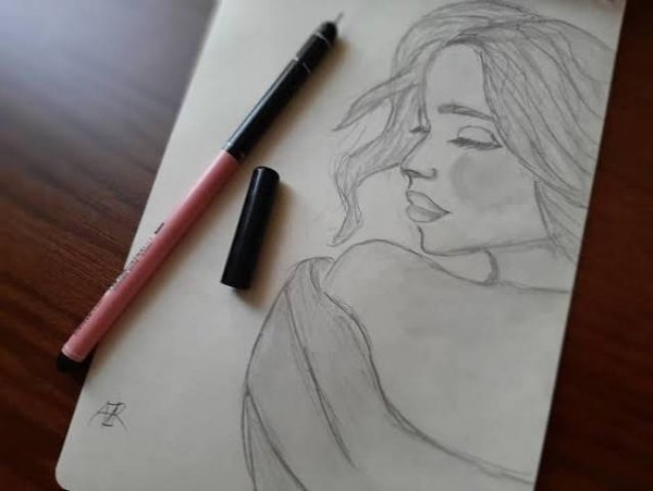  عکس نیم رخ دختر سیاه سفید