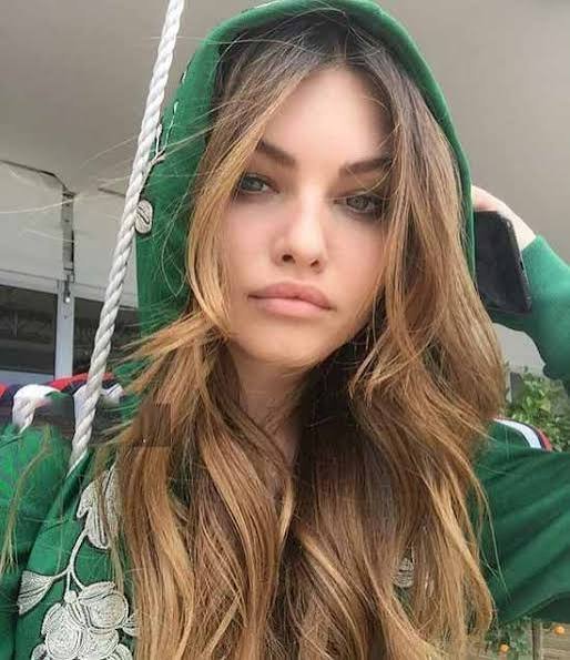  عکس زن چشم آبی خوشگل