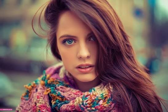  عکس زن چشم آبی خوشگل