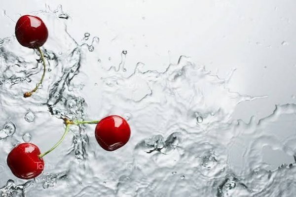  عکس آلبالو برای تصویر زمینه